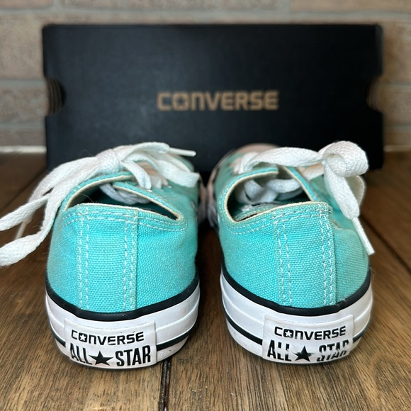 Converse Light Aqua Chuck Taylor All Star Junior's Ox Lace Up Low Top / Sz 13Y - Picture 6 of 11